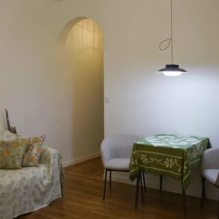 Pleasant In The Heart Of 4 People Max Appartamento Parigi